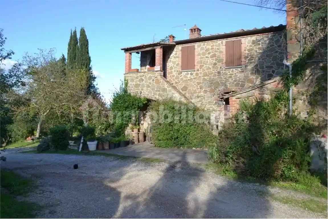 Rustico - Casale in vendita a Sinalunga
