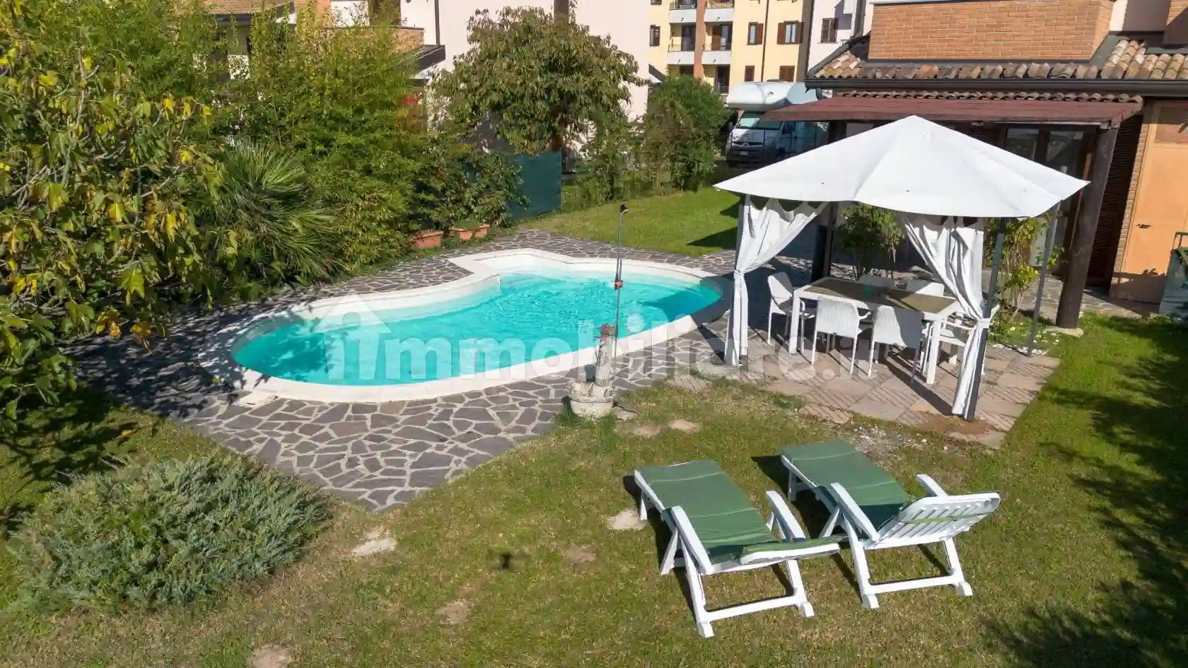 Villa - foto 2