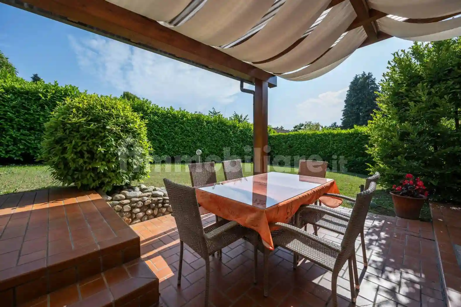Villa - foto 2