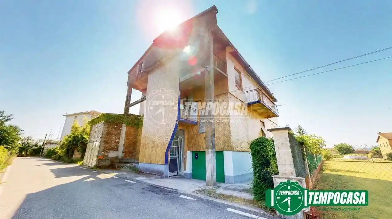 Palazzo - Edificio in vendita a Novi Ligure