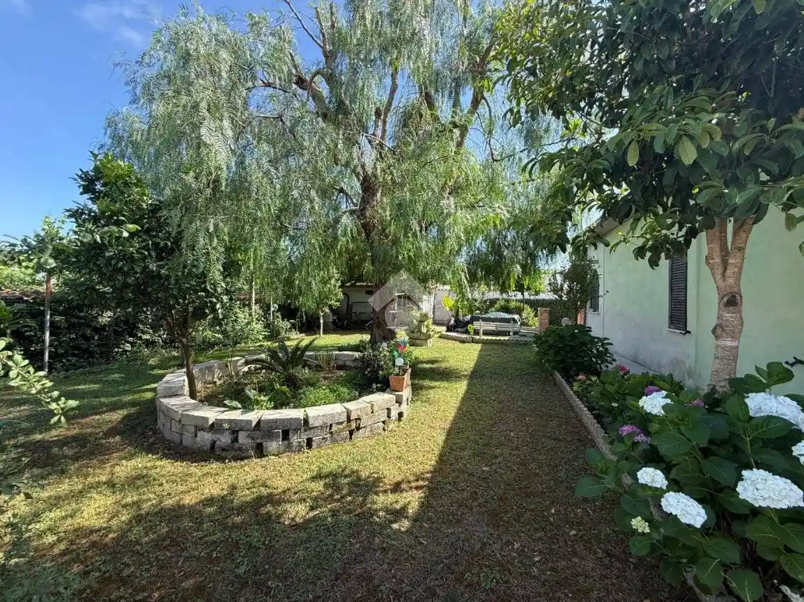 Villa in vendita a Nettuno
