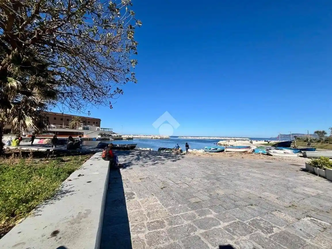 Appartamento in vendita a Palermo
