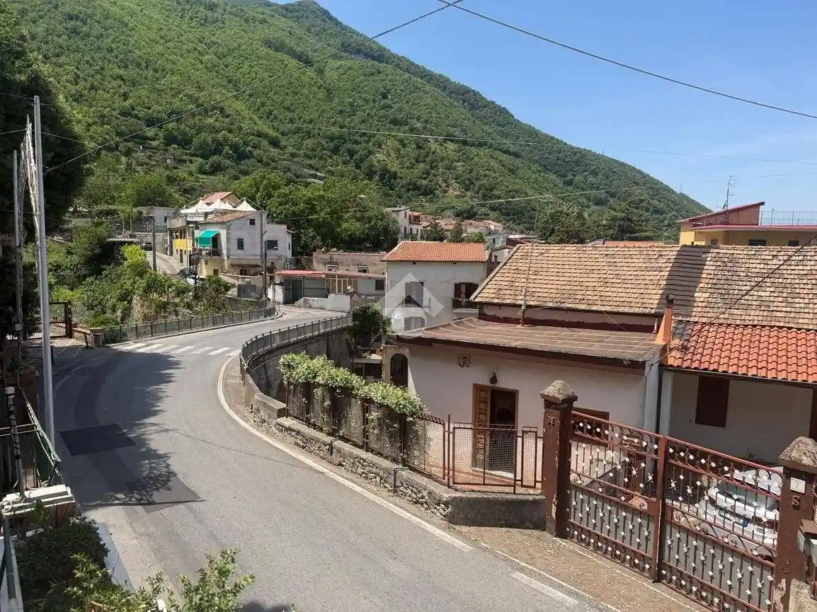 Casa indipendente in vendita a Corbara