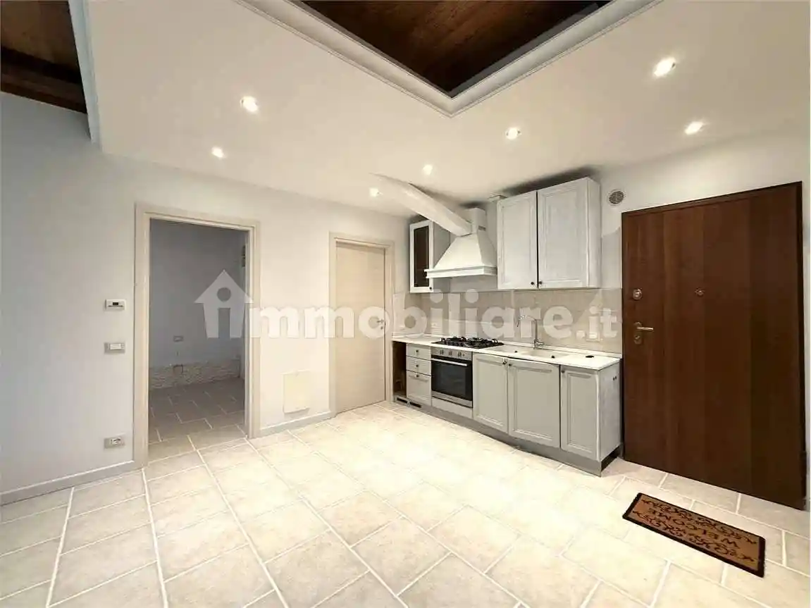 Appartamento in vendita a Gardone Riviera