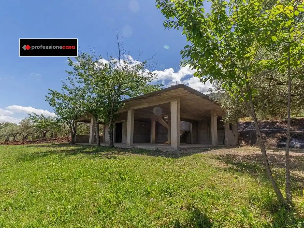 Casa indipendente in vendita a Roccadaspide
