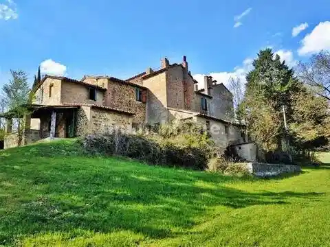 Rustico - Casale in vendita a Città di Castello