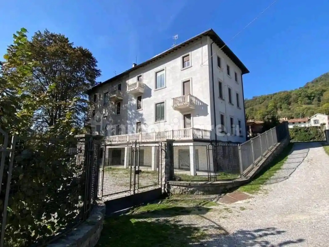 Appartamento in affitto a Valbrona