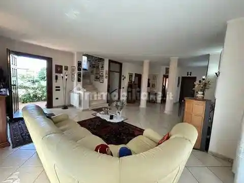 Villa in vendita a Taglio di Po