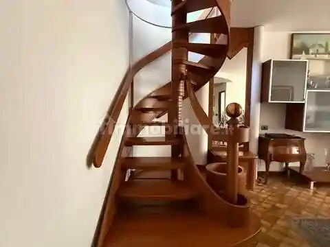 Appartamento in affitto a Buguggiate