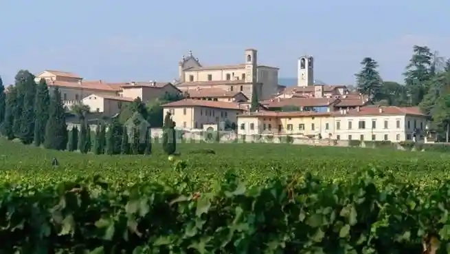 Villa in vendita a Ome