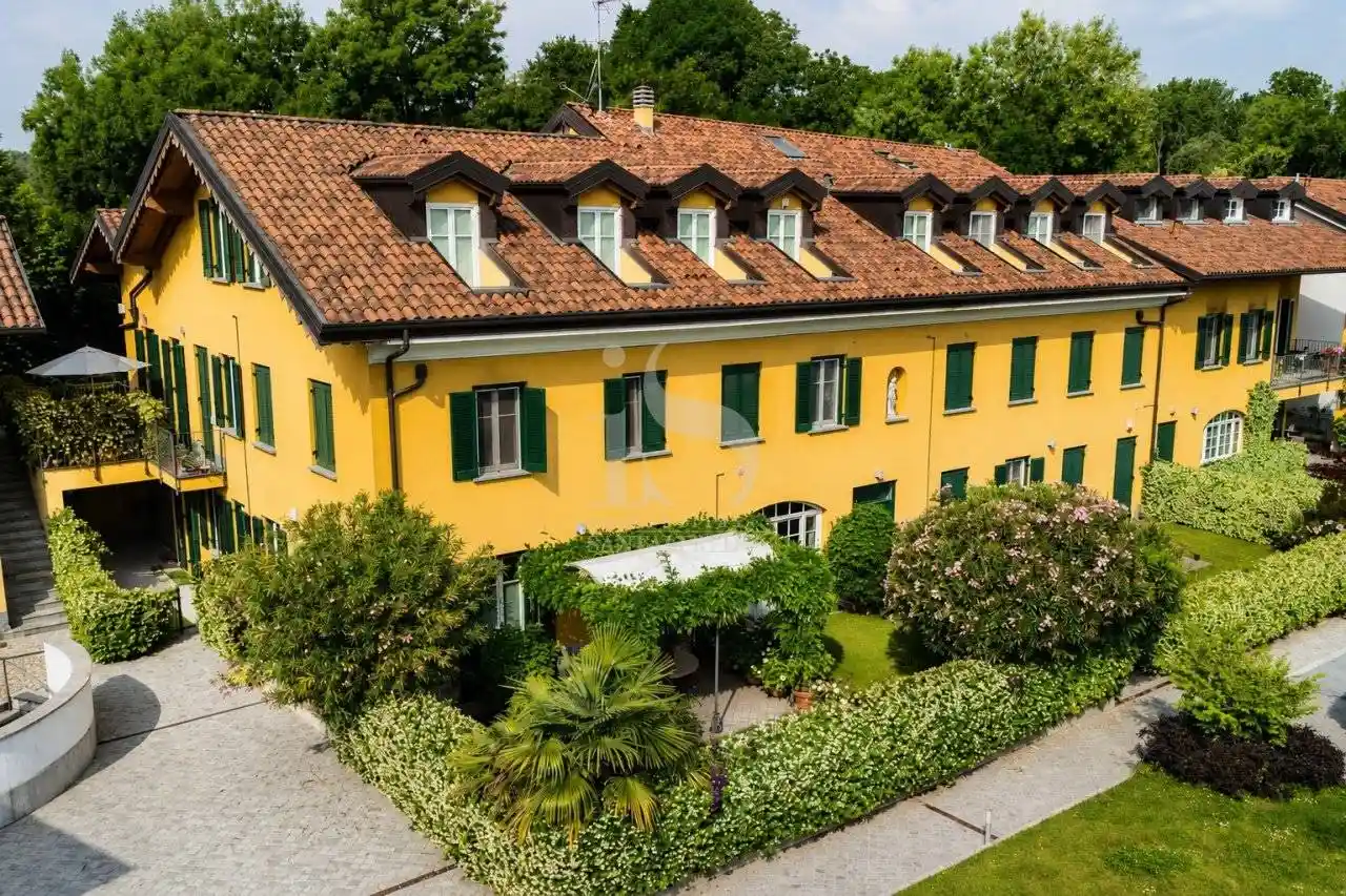 Appartamento in vendita a Villasanta