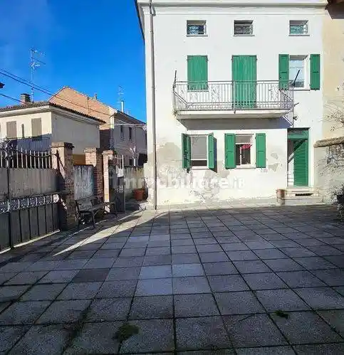 Villa in vendita a Mirabello Monferrato