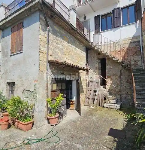 Villa in vendita a Camagna Monferrato
