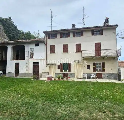 Villa in vendita a Conzano