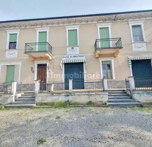 Villa in vendita a Casale Monferrato