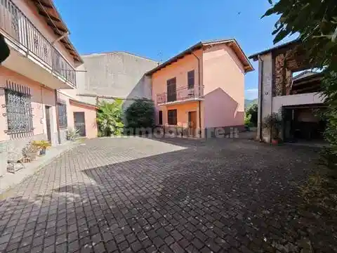 Villa in vendita a Borghetto di Borbera