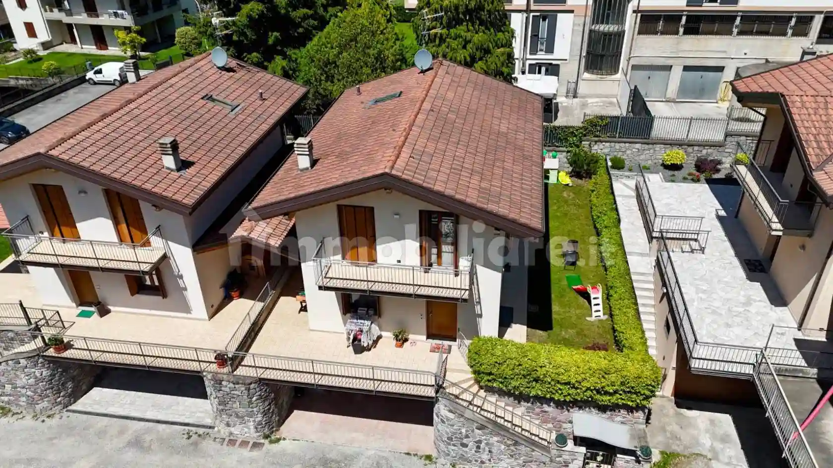Villa - foto 2