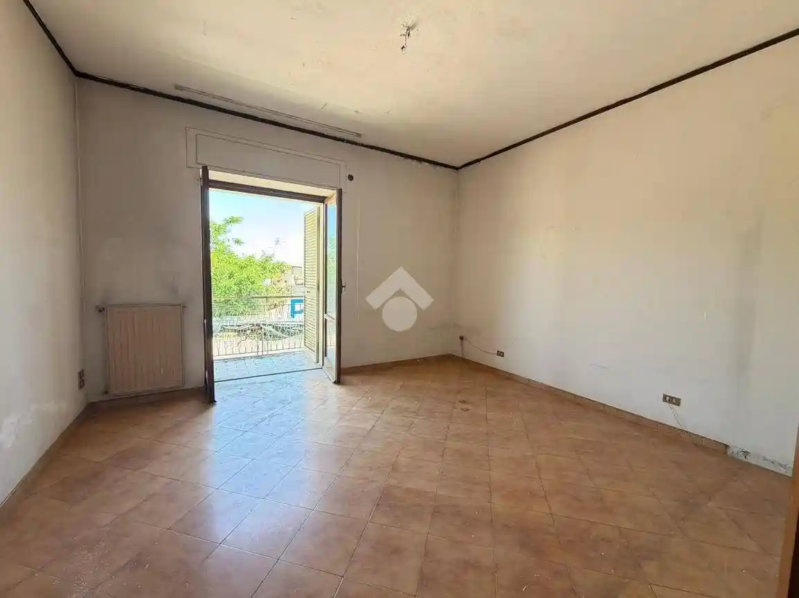 Palazzo - Edificio in vendita a Grumo Nevano