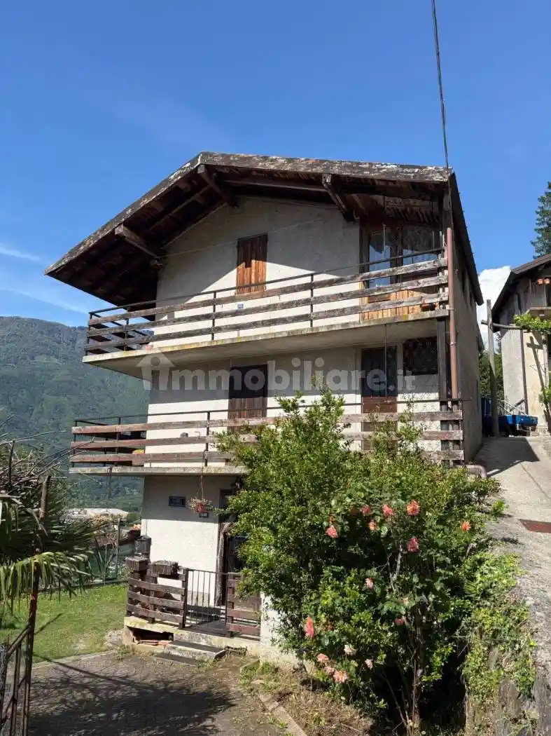 Casa indipendente in vendita a Delebio