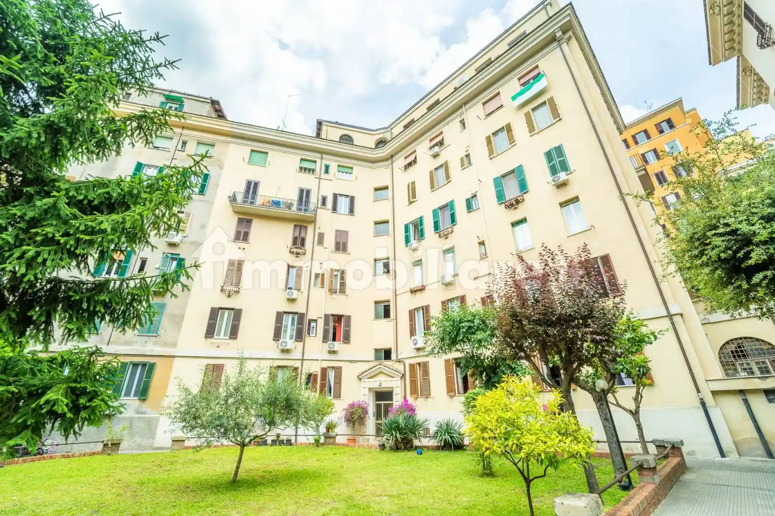 Appartamento in vendita a Roma
