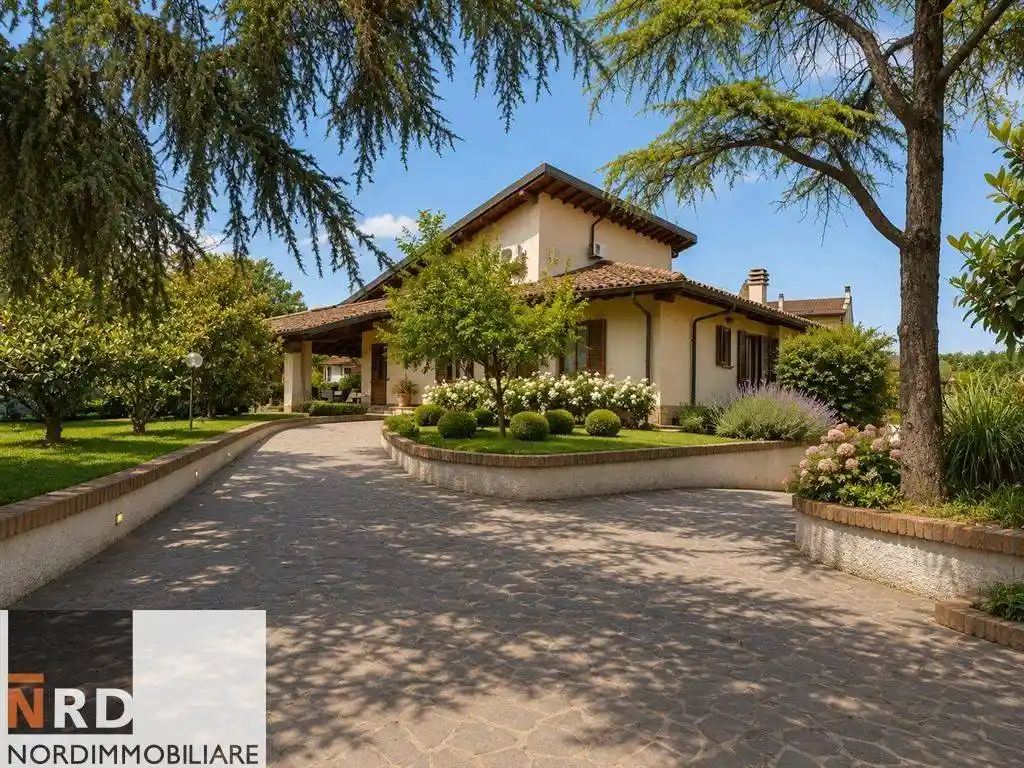Villa in vendita a San Martino dall'Argine