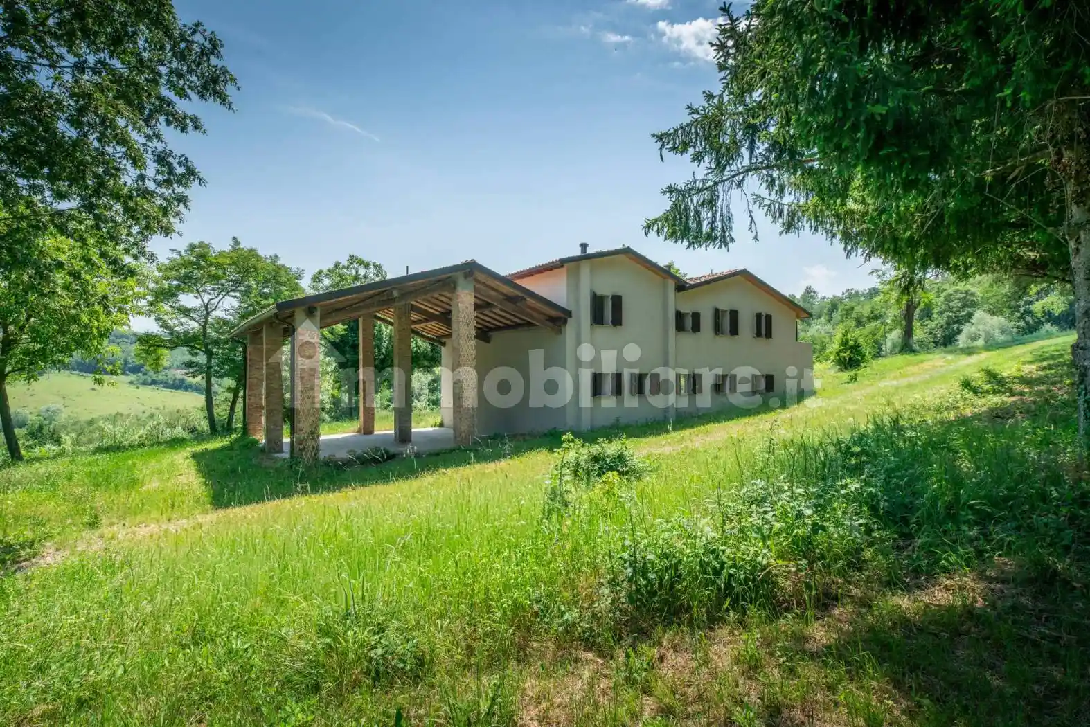 Villa in vendita a Felino