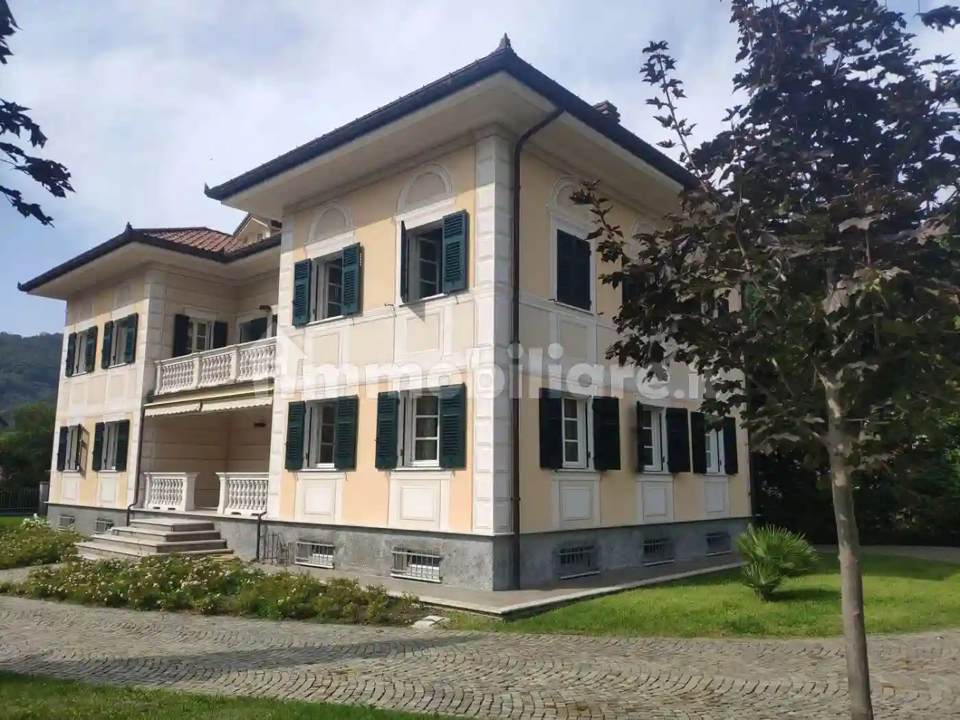 Villa - foto 2