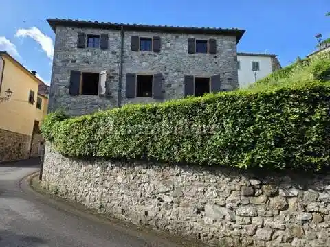 Appartamento in vendita a Lajatico