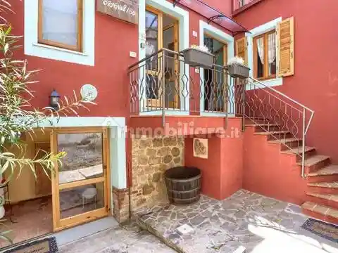 Appartamento in vendita a Lajatico