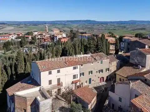 Appartamento in vendita a Lajatico