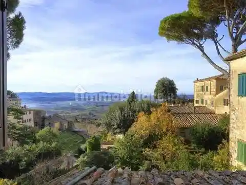 Appartamento in vendita a Volterra