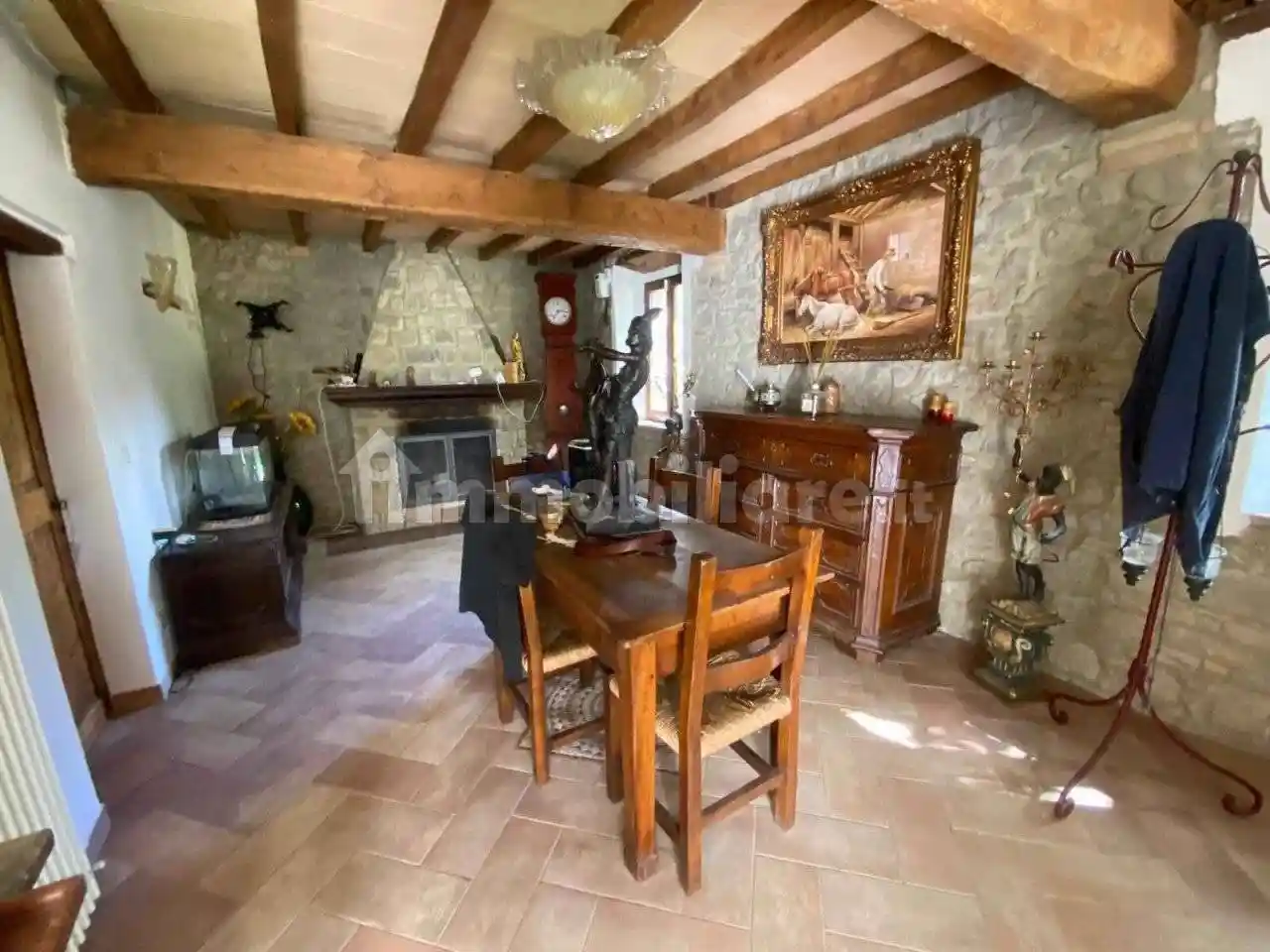 Casa indipendente in vendita a Castelnovo Ne' Monti