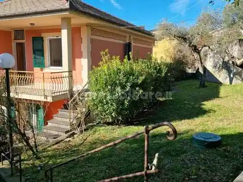 Villa in vendita a Cogorno