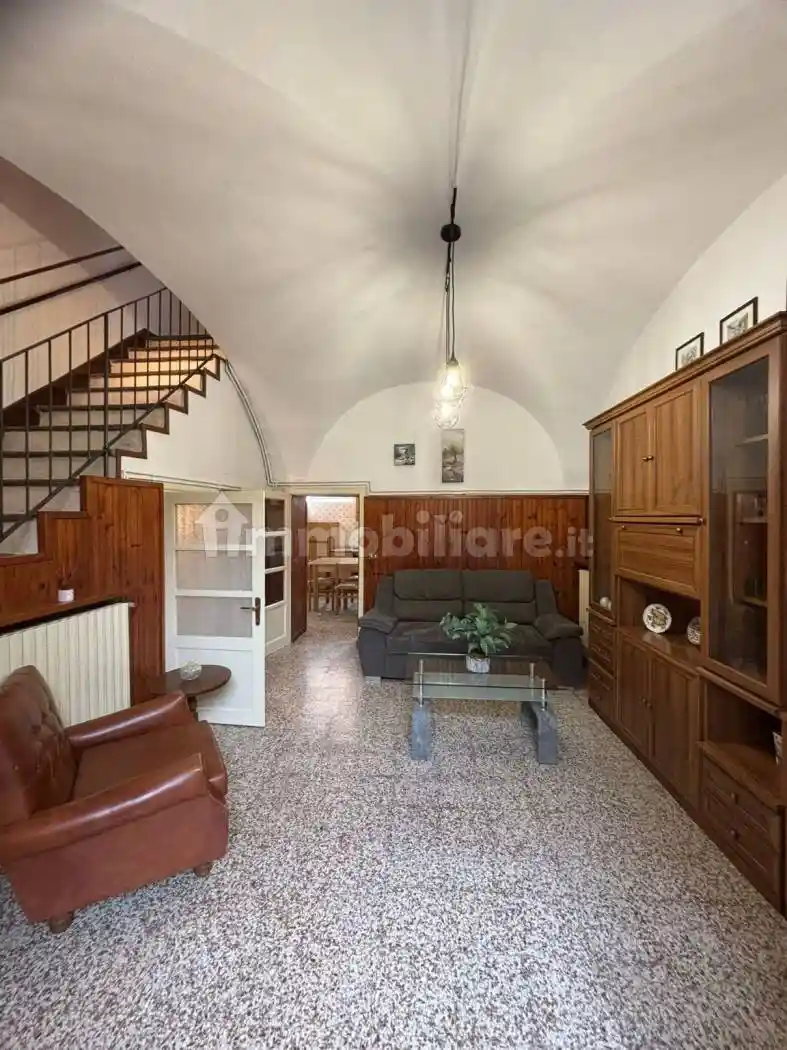 Casa indipendente in affitto a Castelveccana