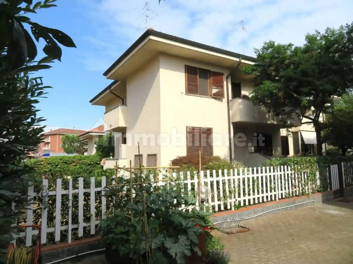 Villa - foto 2