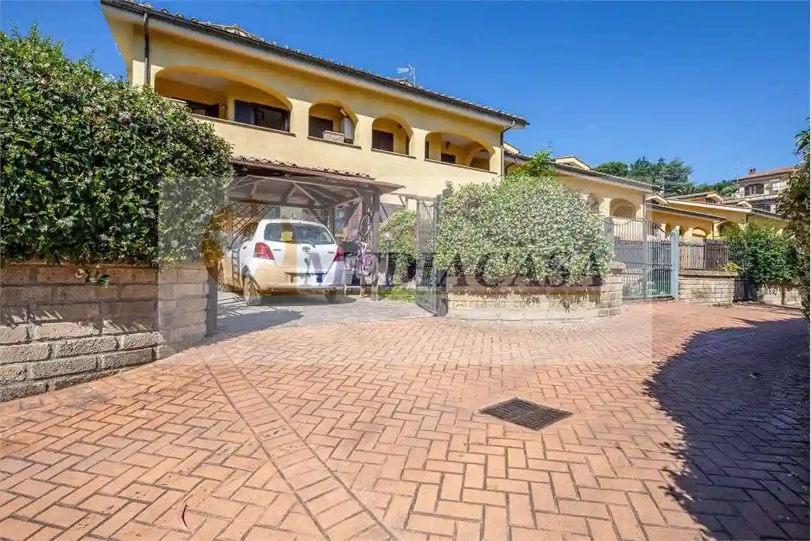 Villetta a schiera - foto 2