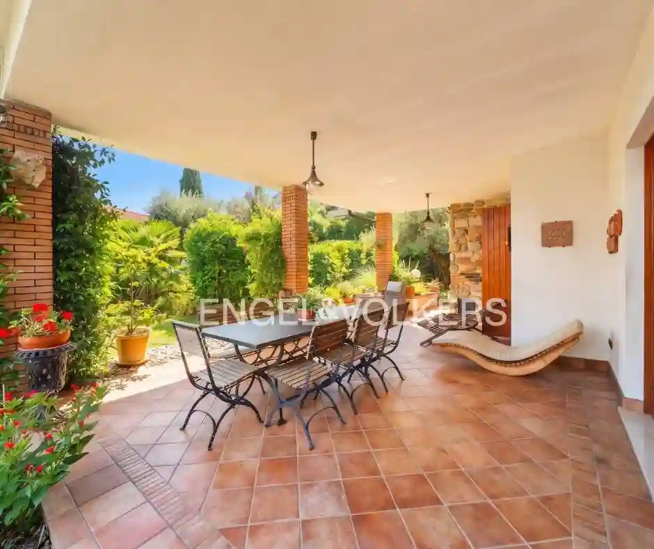 Villa - foto 2