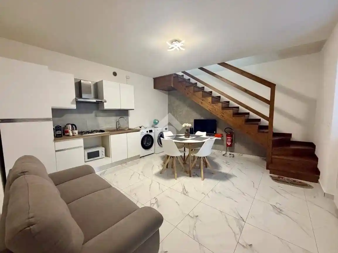 Casa indipendente in vendita a Azzano San Paolo
