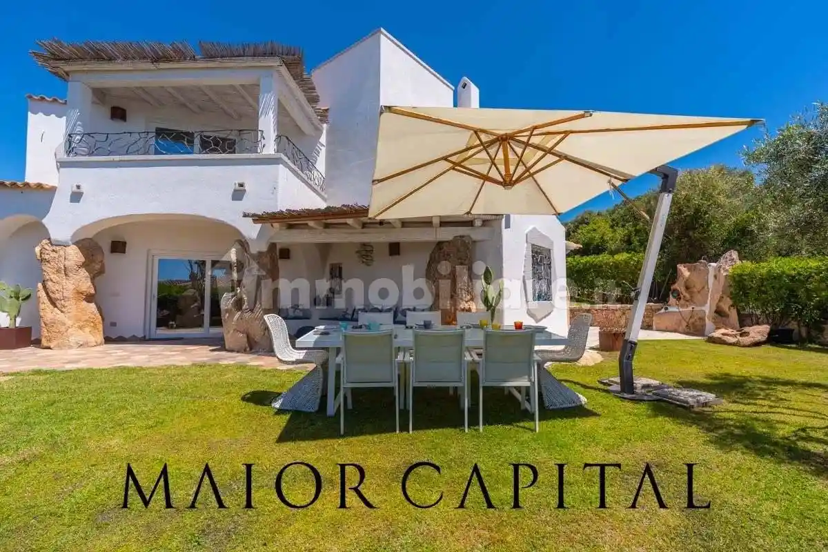 Villa in vendita a Olbia
