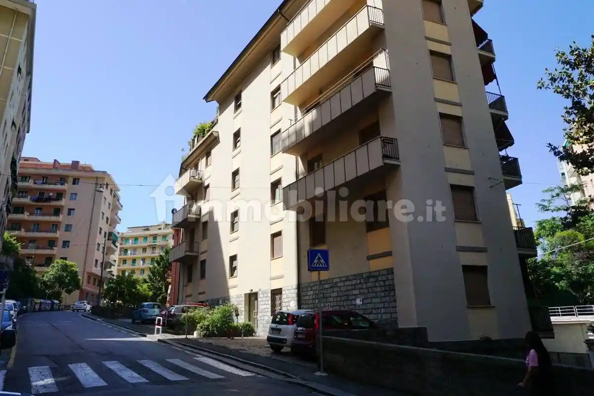 Appartamento in vendita a Genova