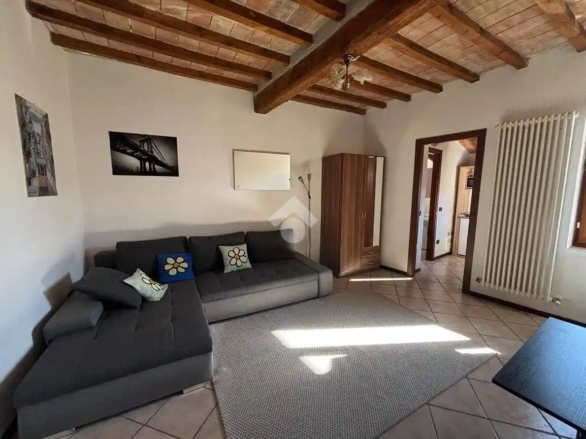 Appartamento in affitto a Traversetolo