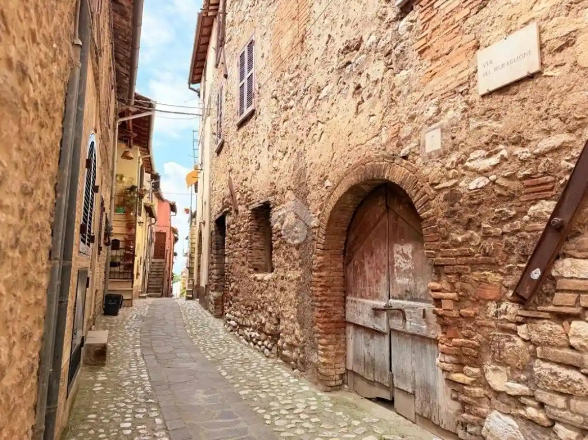 Appartamento in vendita a Torri in Sabina