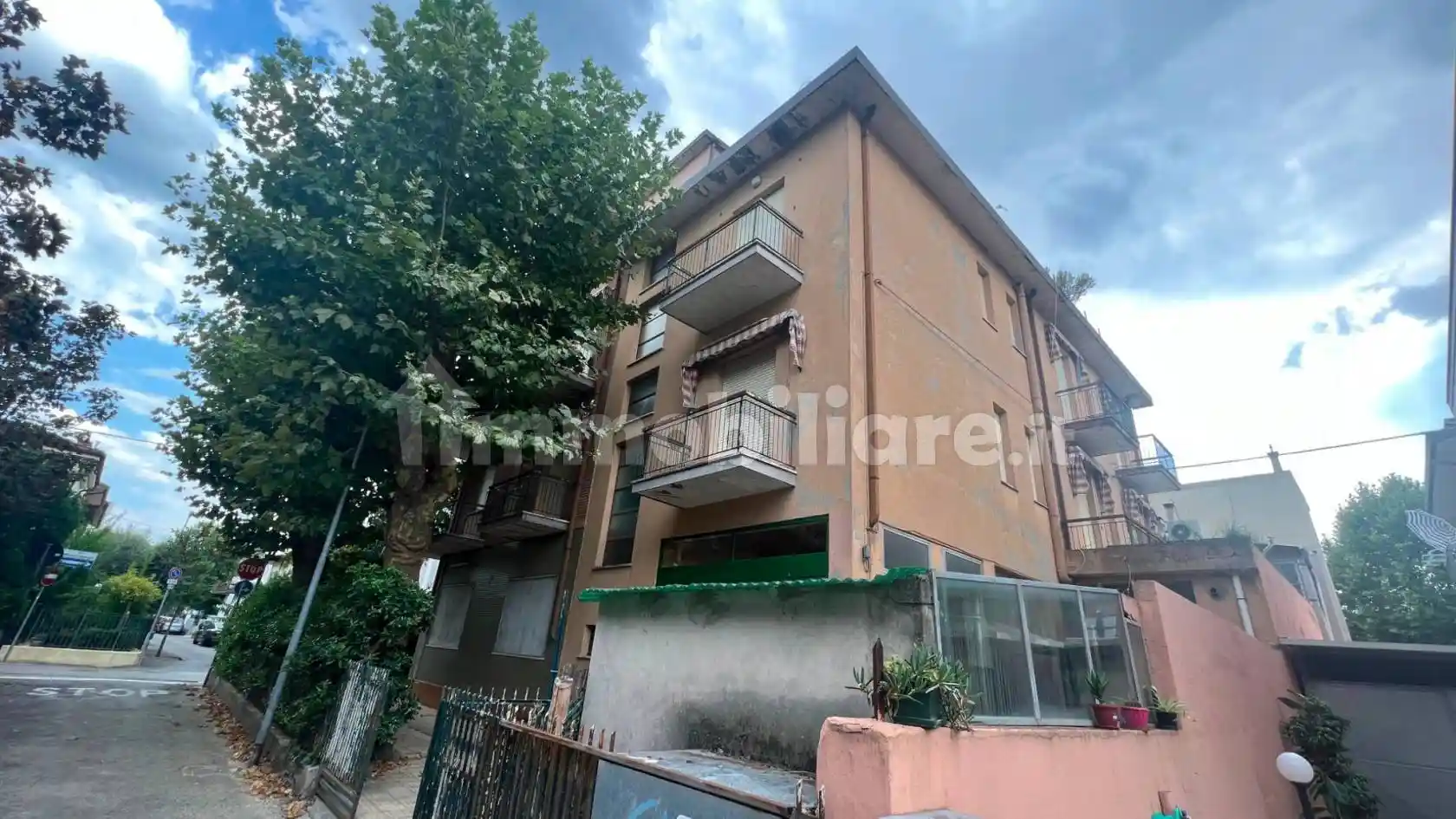 Palazzo - Edificio in vendita a Rimini