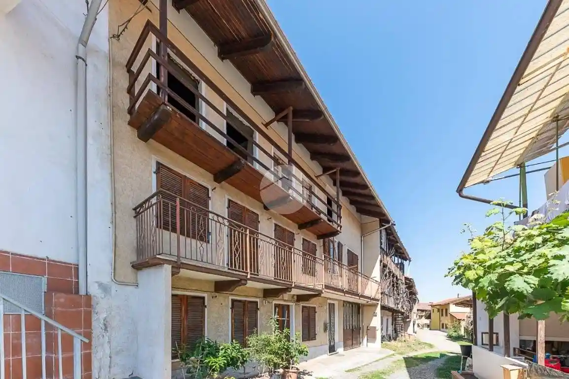Casa indipendente in vendita a Vallo Torinese