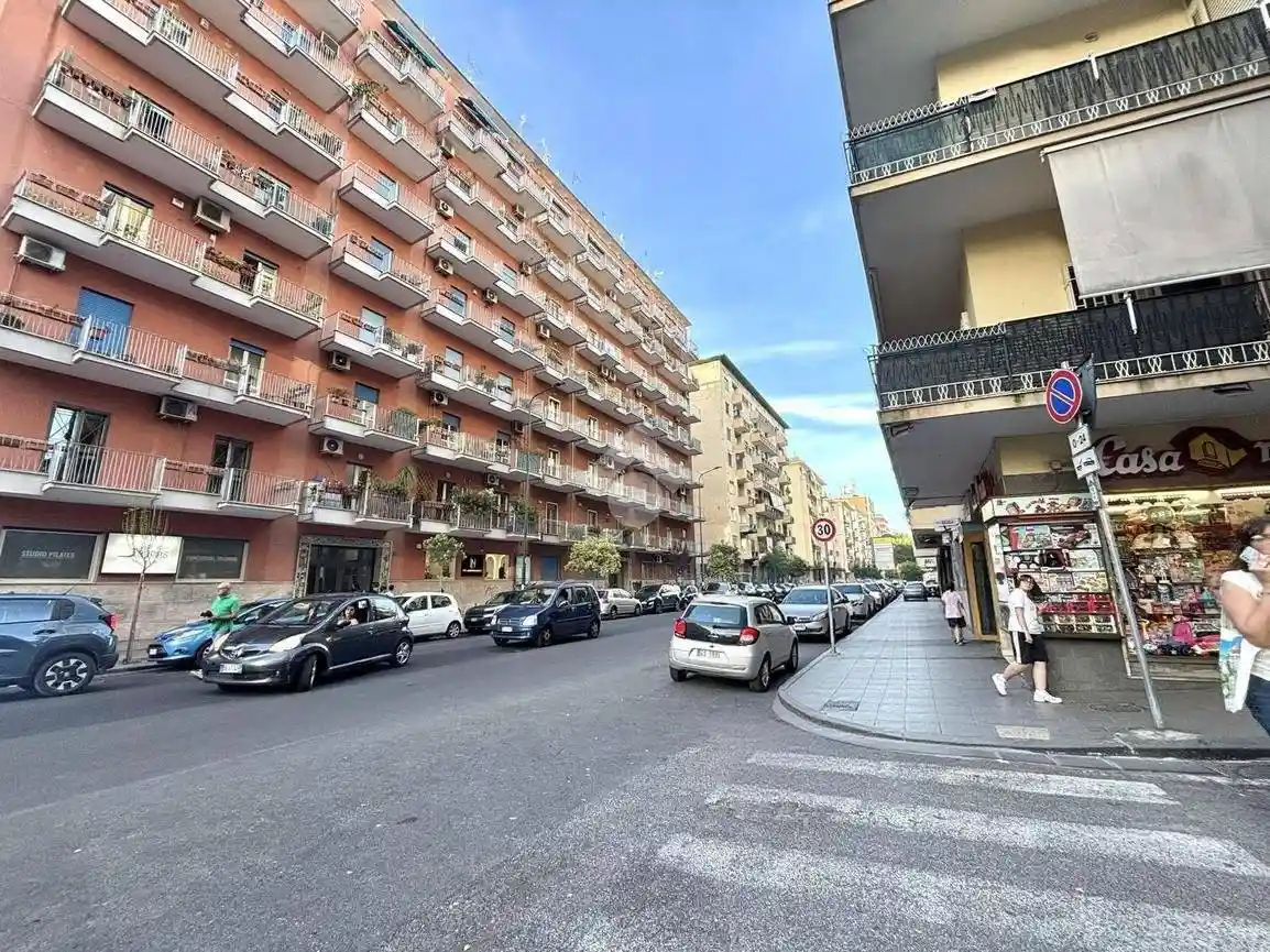Appartamento in affitto a Napoli