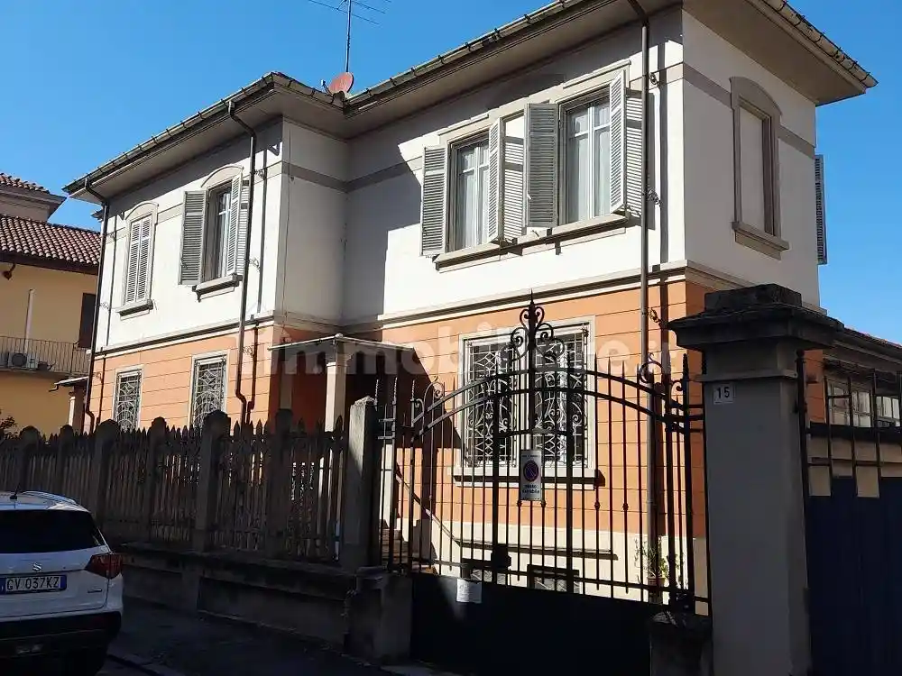Villa in vendita a Vercelli