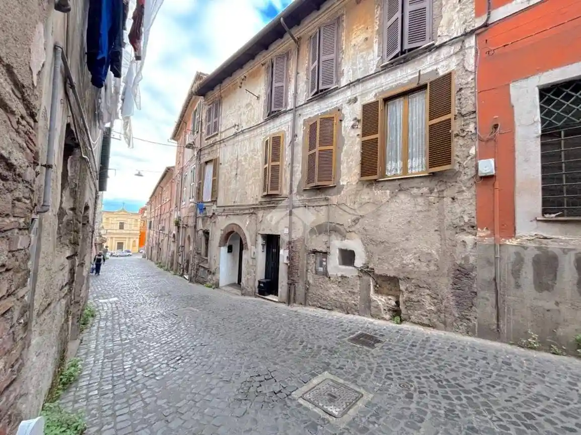 Appartamento in vendita a Genzano di Roma