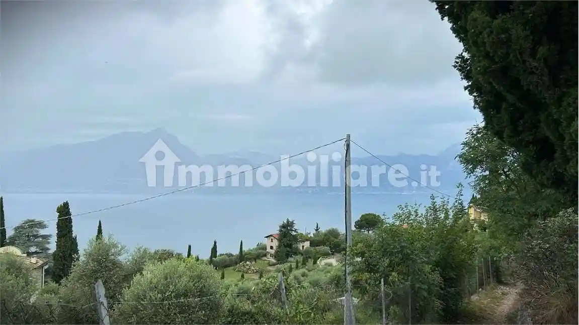 Appartamento in vendita a Torri del Benaco