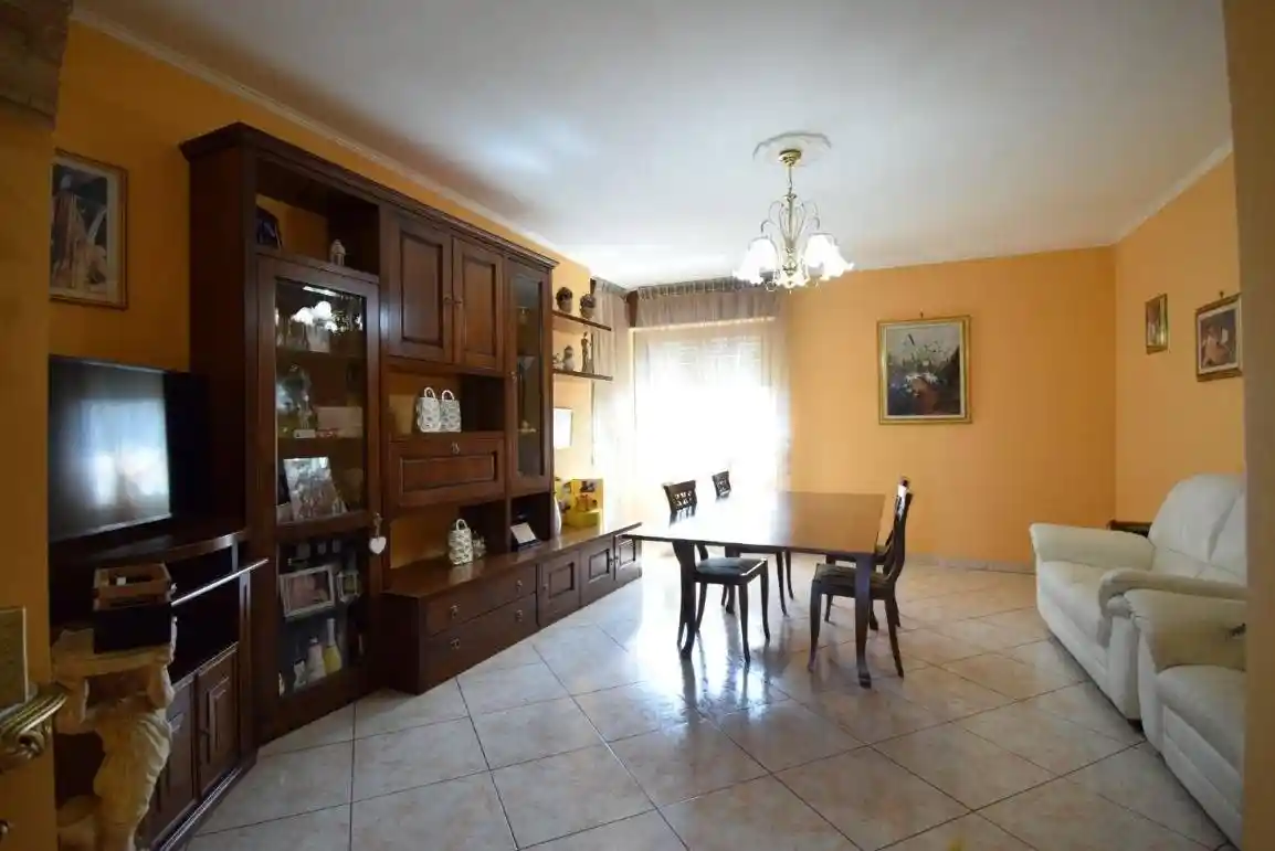 Appartamento in vendita a Cologno Monzese