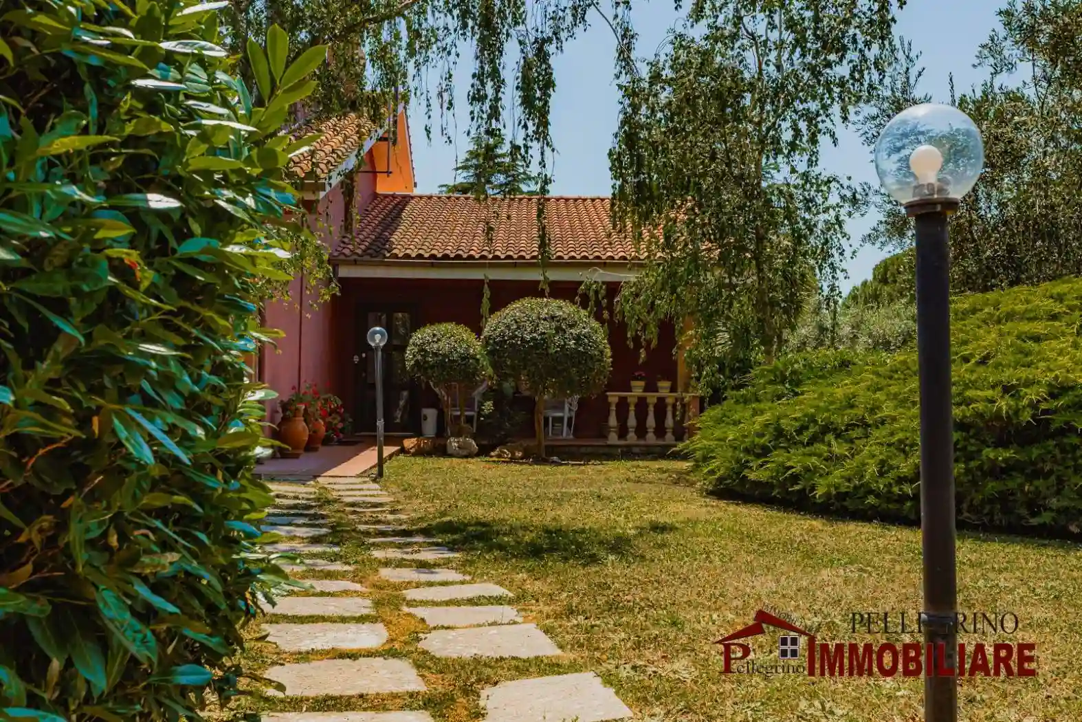 Villa - foto 2